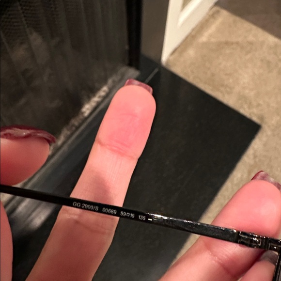 Authentic Gucci Sunglasses - Picture 10 of 11